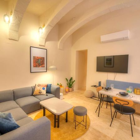 Stylish & Traditional 1 Bedroom Apartment Ddem1-1 Valletta Buitenkant foto